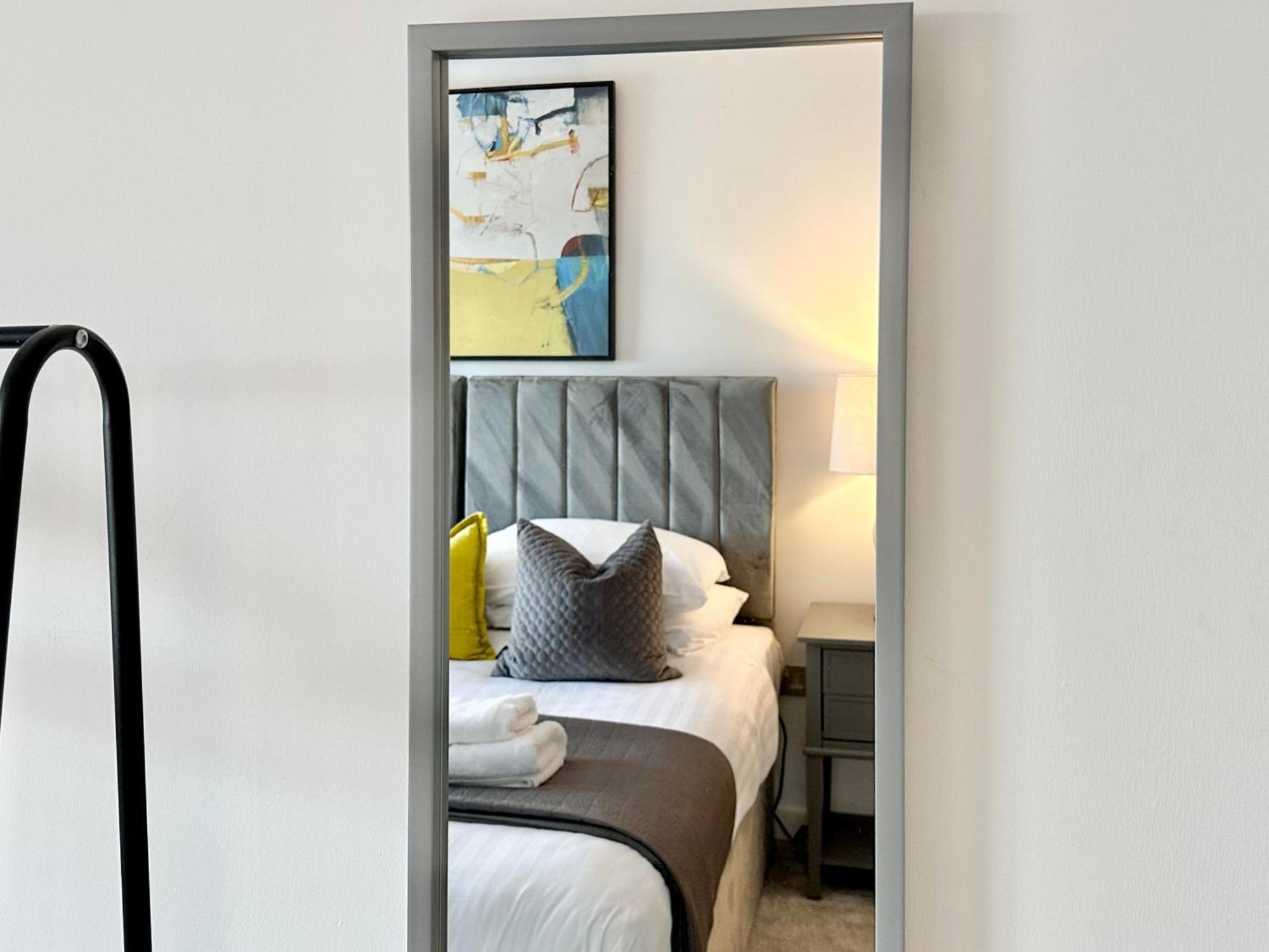 Icona Luxury Apartment With Minster Views & Allocated Parking York Exterior photo