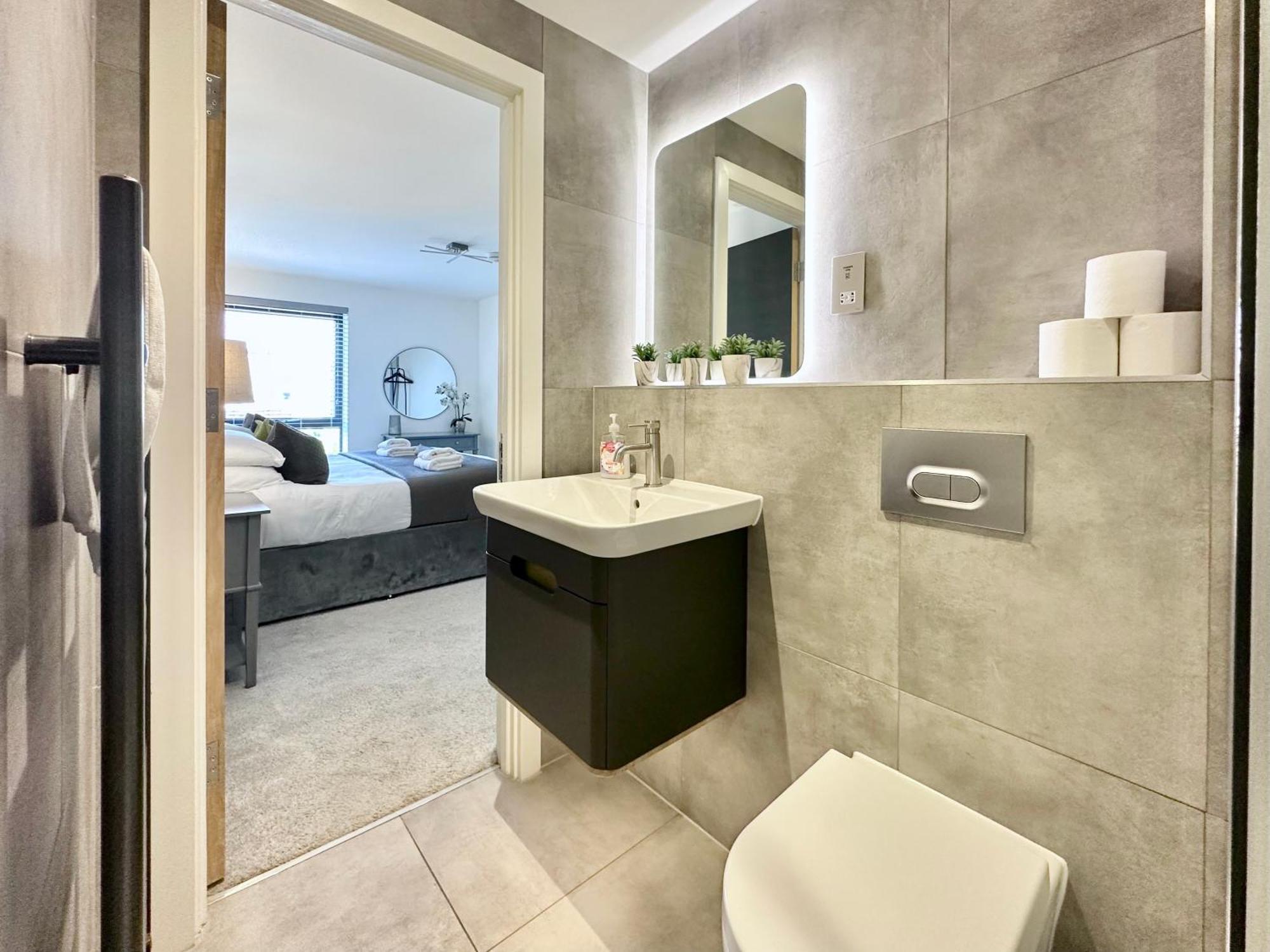 Icona Luxury Apartment With Minster Views & Allocated Parking York Exterior photo